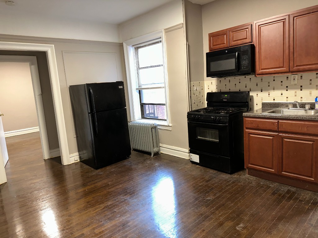 18 Kensington Ave, #3AA